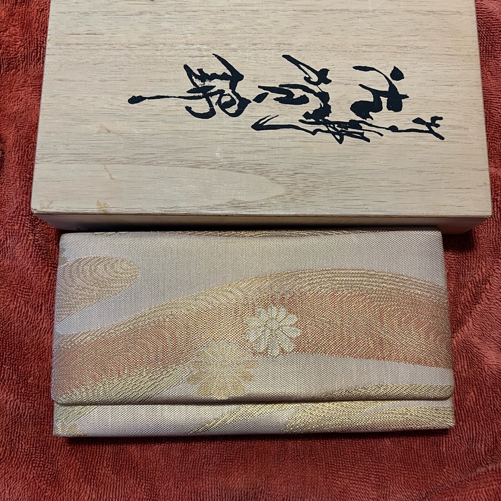 Vintage Geisha Nishijin Clutch/Purse Accordion Sides Gently Used